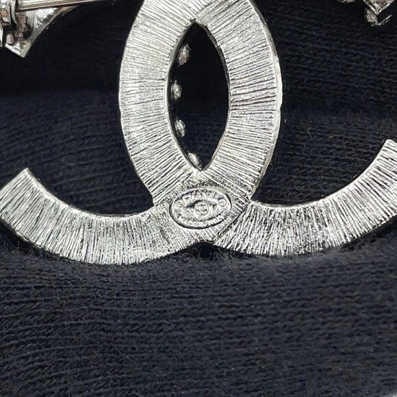 CHANEL Brooch CC Logo Metal/Rhinestone - Picture 6 of 7